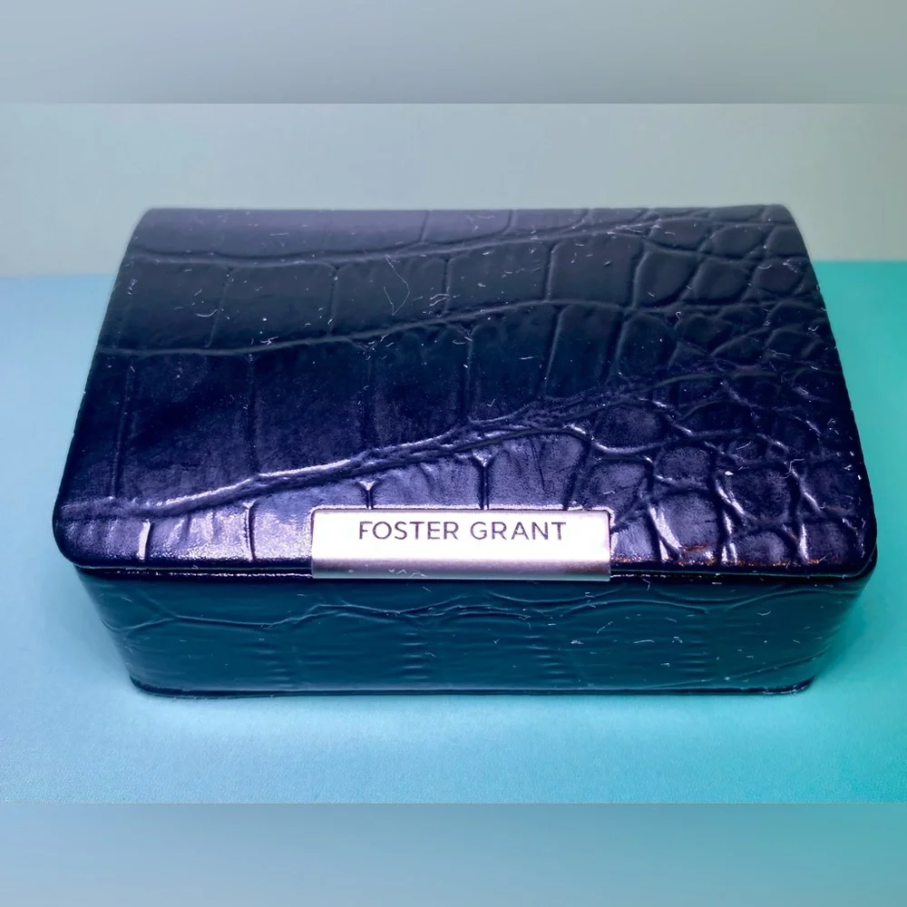 Foster Grant Oval Gunmetal Frames ONLY+ Case‎ Unisex Retro Style